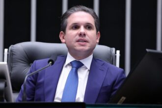 motta-recebe-de-lula-projeto-do-governo-sobre-aumento-do-limite-do-mei
