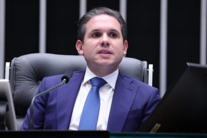 motta-recebe-de-lula-projeto-do-governo-sobre-aumento-do-limite-do-mei