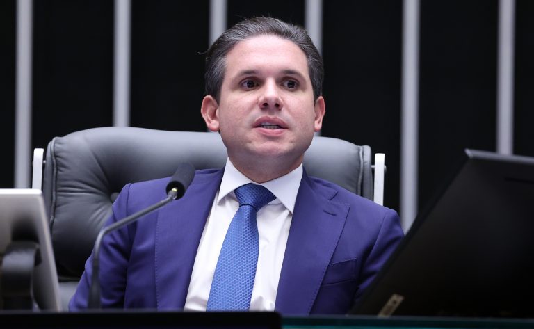 motta-recebe-de-lula-projeto-do-governo-sobre-aumento-do-limite-do-mei