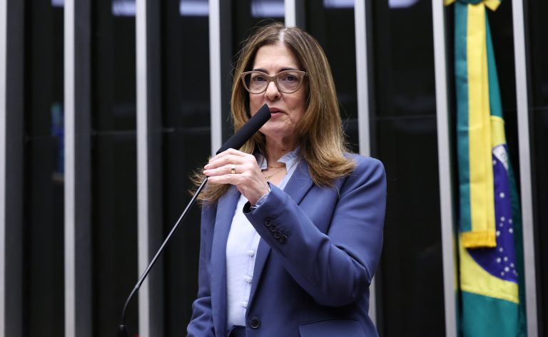 comissao-aprova-projeto-que-amplia-inclusao-de-pessoas-com-autismo-no-trabalho
