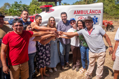 deputado-marcus-marcelo-marca-historia-com-entrega-inedita-de-ambulancia-a-aldeia-indigena-no-norte