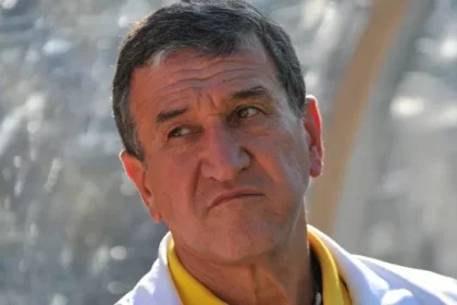parreira-responde-bem-a-cirurgia-e-volta-a-respirar-sem-aparelhos