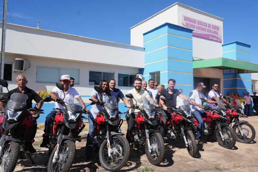 agentes-de-saude-de-campos-lindos-recebem-sete-motocicletas-adquiridas-com-emenda-de-leo-barbosa