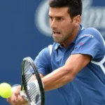 djokovic-bate-tsitsipas,-avanca-em-wimbledon-e-pode-reencontrar-fonseca