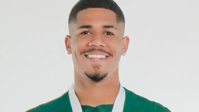 apesar-do-transfer-ban,-santos-busca-informacoes-sobre-lateral-do-goias