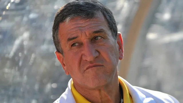 parreira-tem-piora-e-volta-a-respirar-com-auxilio-de-aparelhos-na-uti