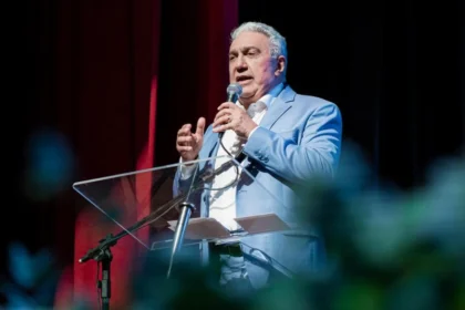 laurez-agradece-lula-pelo-programa-agora-tem-especialistas:-“quando-governos-trabalham-juntos,-quem-ganha-e-a-populacao”