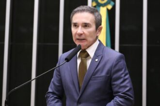 comissao-aprova-proposta-que-amplia-exigencias-para-praias-ganharem-selo-de-acessibilidade