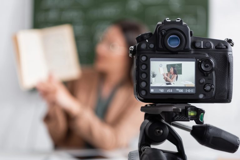 comissao-discute-impactos-do-fim-de-licenciaturas-totalmente-a-distancia