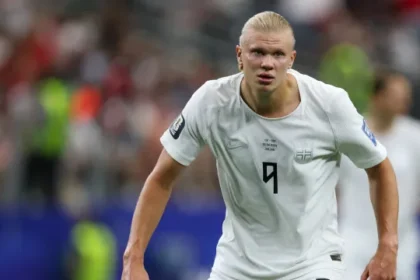 haaland,-jogador-da-noruega-que-eliminou-o-brasil-da-copa,-ja-cantou-rap