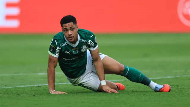 vitor-roque-fica-perto-de-retorno-no-palmeiras,-e-uruguaios-se-reapresentam