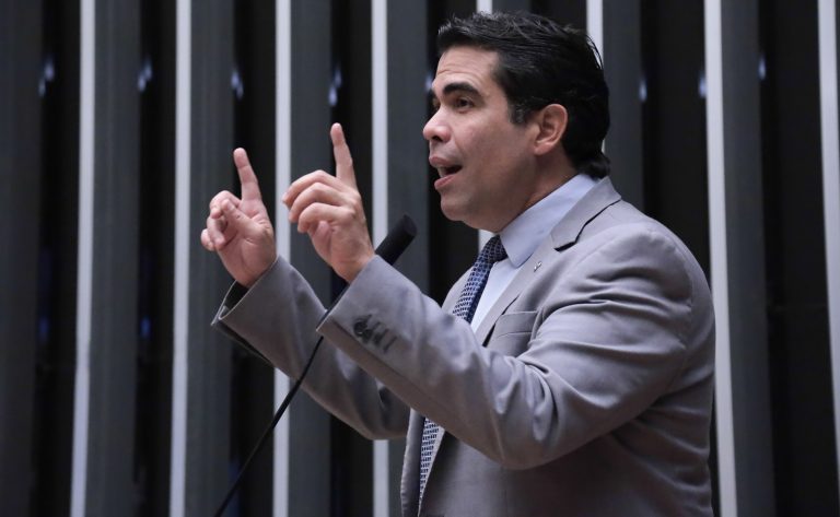 comissao-dispensa-renovacao-periodica-da-credencial-de-estacionamento-de-pessoa-com-deficiencia-permanente