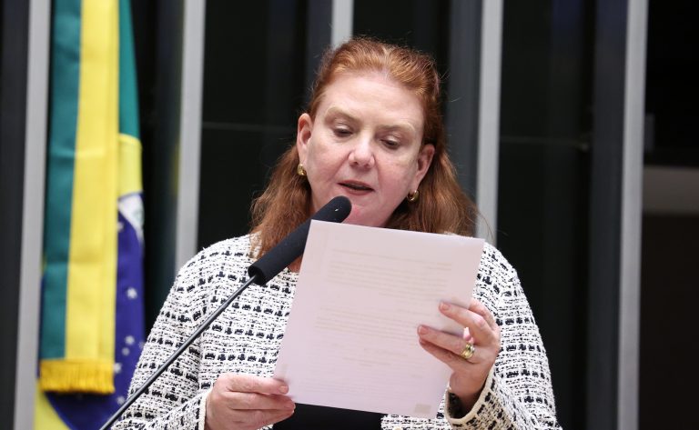 camara-cria-comenda-padre-cicero-para-reconhecer-quem-contribui-com-desenvolvimento-do-nordeste