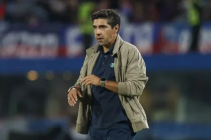 fortaleza-vende-mando,-e-palmeiras-escapa-de-gramado-criticado-por-abel