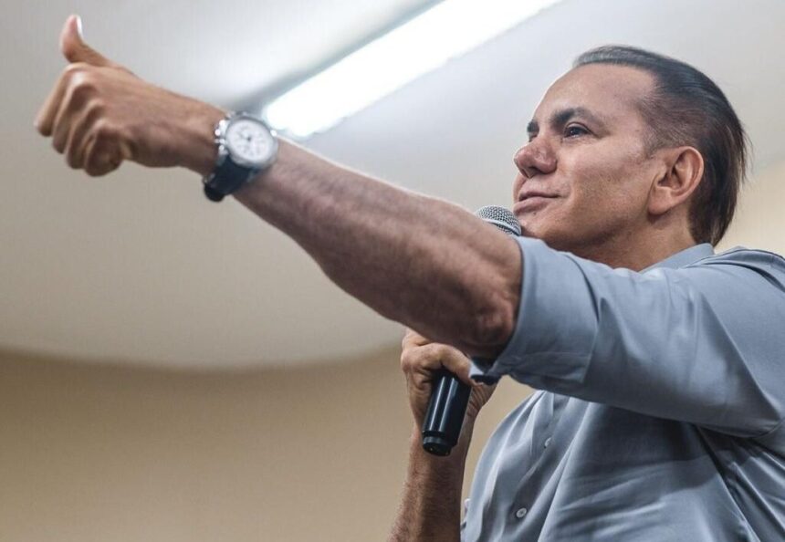 em-off-|-ataides-lamenta-que-70%-dos-professores-sejam-contratados-e-garante-que-fara-concurso