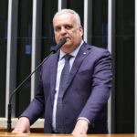 comissao-aprova-autorizacao-para-pessoa-com-deficiencia-visual-usar-oculos-biopticos-para-obter-cnh