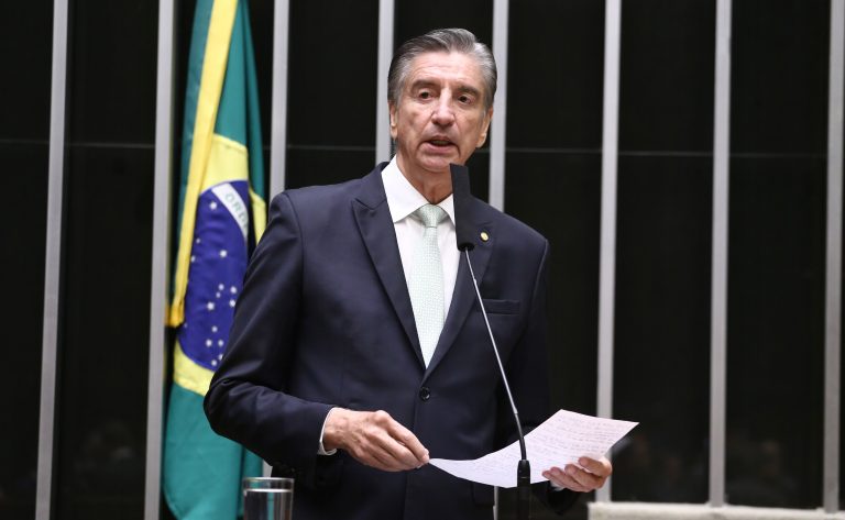 comissao-aprova-acoes-de-conscientizacao-contra-a-adultizacao-infantil