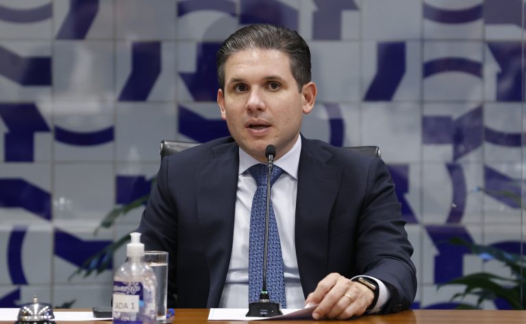hugo-motta-critica-interferencia-judicial-na-atividade-do-poder-legislativo