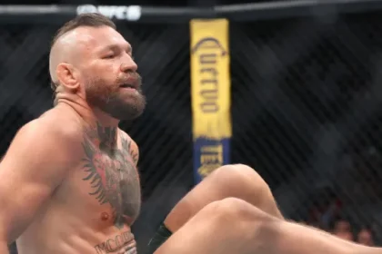 mcgregor-retorna-ao-ufc-apos-cinco-anos,-mas-perde-com-69-segundos-para-holloway