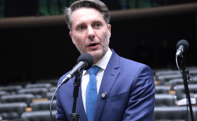 comissao-aprova-projeto-que-proibe-qualquer-discriminacao-contra-autistas