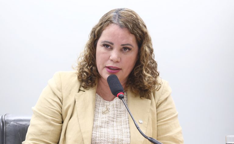 comissao-aprova-politica-nacional-para-ampliar-acoes-de-saude-nas-escolas