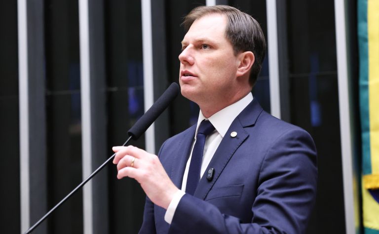 comissao-de-constituicao-e-justica-aprova-data-para-conscientizacao-sobre-a-sindrome-de-alagille