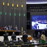 apos-fala-de-valdemar,-dino-intima-pl-e-mais-20-partidos-a-explicar-controle-de-emendas