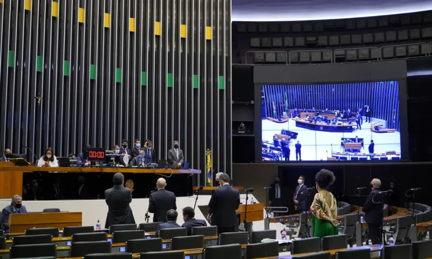 apos-fala-de-valdemar,-dino-intima-pl-e-mais-20-partidos-a-explicar-controle-de-emendas