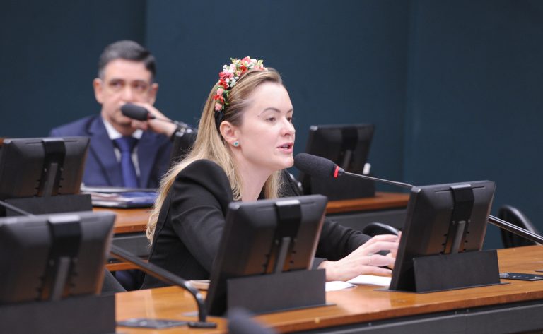 ccj-aprova-admissibilidade-de-proposta-que-torna-imprescritiveis-crimes-sexuais-contra-criancas