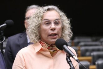 comissao-da-camara-aprova-projeto-que-declara-nulo-casamento-de-menores-de-16-anos-de-idade