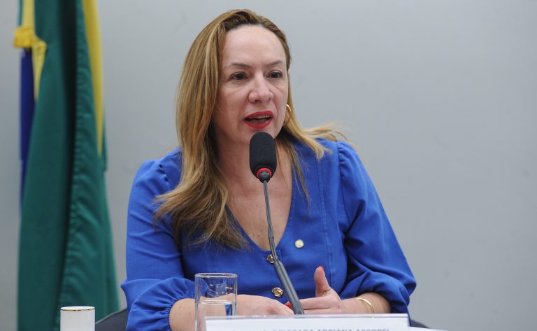 comissao-aprova-projeto-que-obriga-conducao-a-delegacia-apos-relato-de-violencia-contra-mulher
