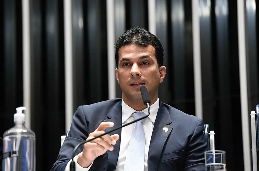 com-pec-da-6×1-travada-por-alcolumbre,-iraja-cobra-votacao-antes-das-eleicoes-e-volta-a-defender-proposta