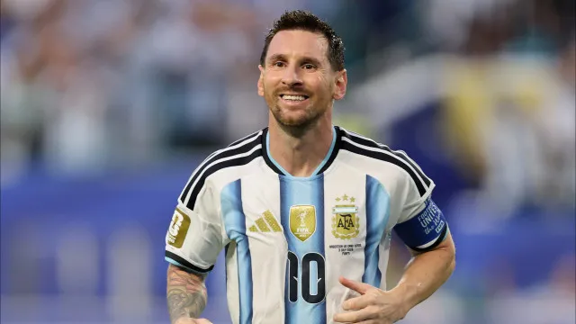 forbes-chama-messi-de-‘princesa-da-fifa’-e-cita-criticas-a-craque