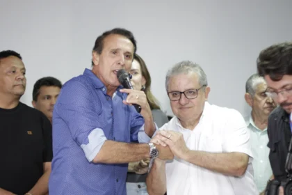 carlos-gaguim-reforca-pre-campanha-ao-senado-no-bico-com-apoio-de-jair-farias