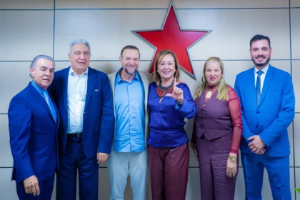 em-off-|-campanha-de-laurez-divulga-video-do-encontro-do-pre-candidato-do-psd-com-presidente-nacional-do-pt;-dimas-da-boas-vindas-a-wanderlei-em-araguaina;-katia-reafirma:-“quem-quiser-apoiar-lula-e-bem-vindo”