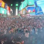 torcedores-da-argentina-causam-‘loucura’-na-times-square-noite-adentro