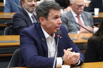 comissao-aprova-punicao-para-quem-tentar-interditar-idosos-de-forma-abusiva