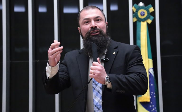 comissao-aprova-projeto-que-cria-prisao-especial-para-agentes-de-seguranca