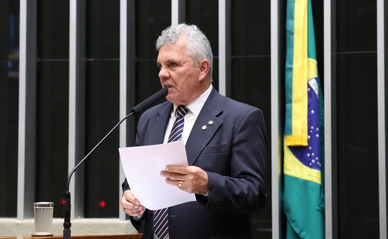 comissao-aprova-regra-que-garante-maioria-de-pracas-em-conselhos-de-disciplina-militares