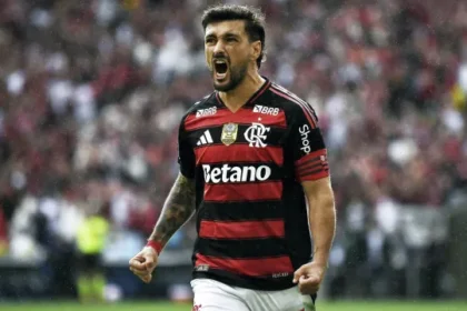 arrascaeta-e-relacionado-e-pode-voltar-a-jogar-pelo-flamengo-apos-3-meses