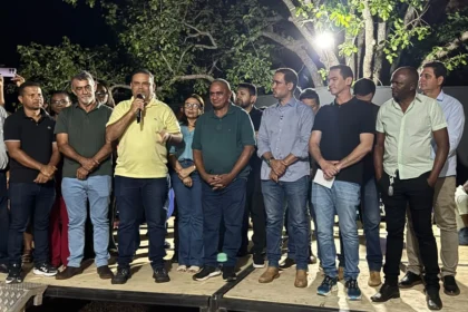 prefeito-de-santa-rosa-declara-apoio-a-vicentinho-junior:-“levei-em-consideracao-a-historia-que-construimos”