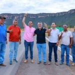 em-rio-da-conceicao,-vicentinho-celebra-adesao-de-vice,-oito-vereadores-e-dois-ex-prefeitos