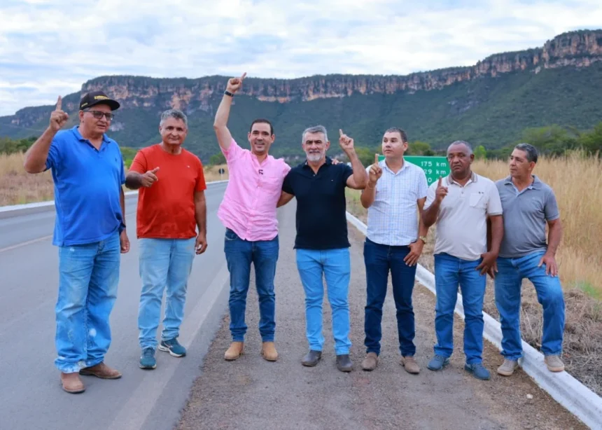 em-rio-da-conceicao,-vicentinho-celebra-adesao-de-vice,-oito-vereadores-e-dois-ex-prefeitos