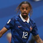 barcola-decide-nao-renovar-com-psg-e-abre-chance-de-saida,-diz-jornal