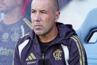 flamengo-ve-duelo-na-zaga-acirrar-e-jardim-avalia-estrategia-para-setor