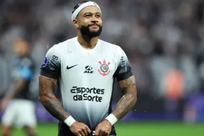 saiba-o-que-falta-para-o-corinthians-oficializar-renovacao-com-memphis-depay