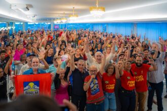 laurez-moreira-participa-do-lancamento-da-pre-candidatura-do-coletivo-povo-de-luta-e-defende-moradia-e-organizacao-popular