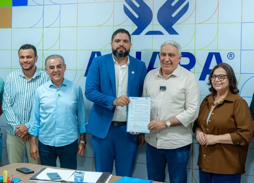 em-araguaina,-laurez-firma-compromisso-com-aciara,-prestigia-pre-candidatura-de-coletivo-petista-e-reune-se-com-jornalistas-e-movimentos-sociais