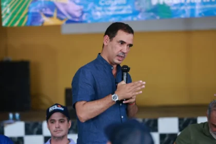 vicentinho-junior-critica-saude-no-estado-apesar-de-alta-na-arrecadacao:-“nao-e-falta-de-dinheiro,-e-de-gestao”