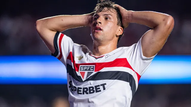 sao-paulo-e-ignorado-por-dias,-mas-tenta-manter-‘viva’-saida-de-tapia-a-mls